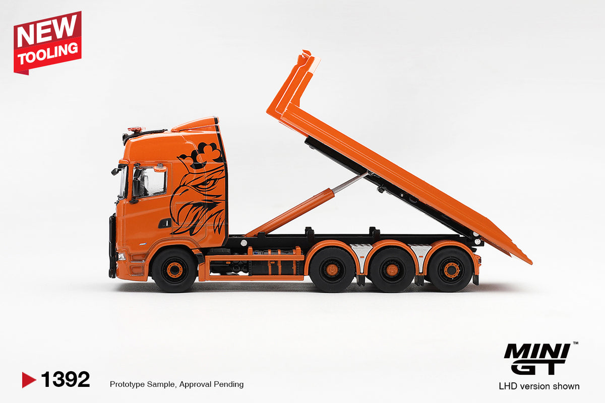 MINI GT Scania 770S B8x4NA Hooklift Flatbed Orange | 1392 - PRE ORDER