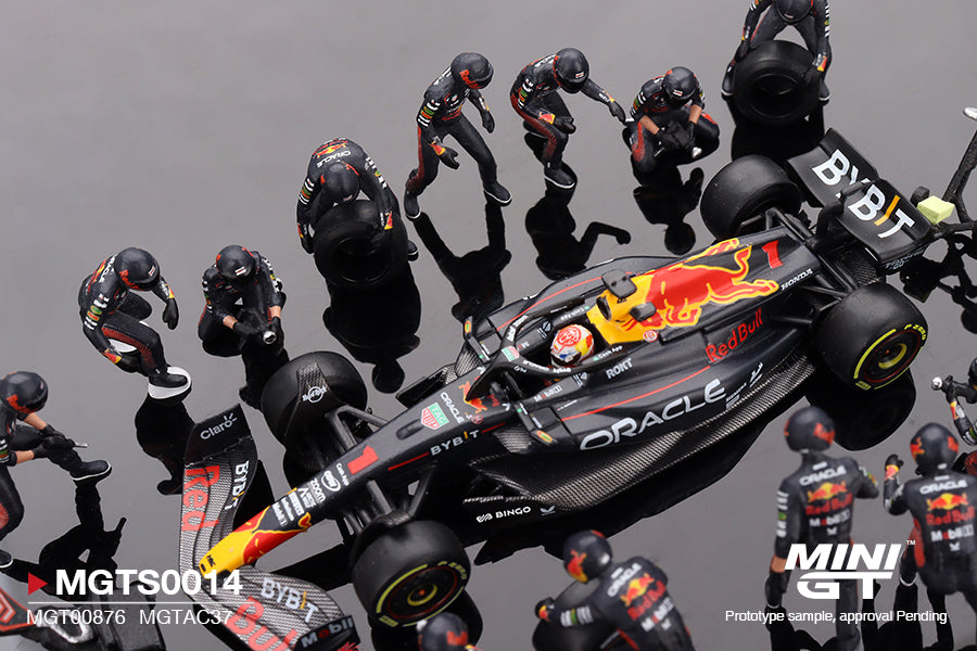 MINI GT Oracle Red Bull Racing RB19 #1  Max Verstappen  2023 F1  2023 Japanese Grand Prix Pit Crew Set | MGTS0014