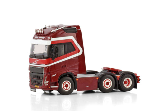 WSI MODELS Volvo FH5 Globetrotter XL 6x2 | Kees Verhoef Transport 1:50